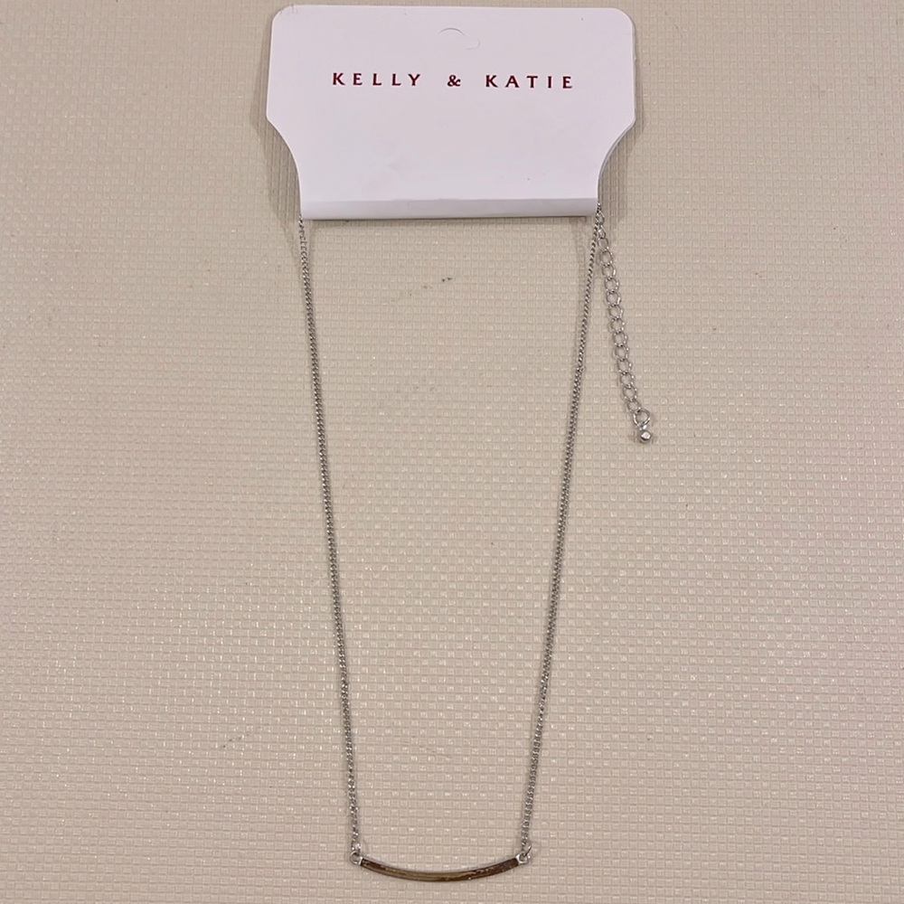 NEW Kelly & Katie Silver Necklace